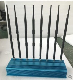 Εσωτερικό Jammer τηλεφωνικών σημάτων κυττάρων GSM 3G 4G 5G με τον ισχυρό εξωτερικό πανκατευθυντικό φορτιστή αυτοκινήτων κεραιών DC12V